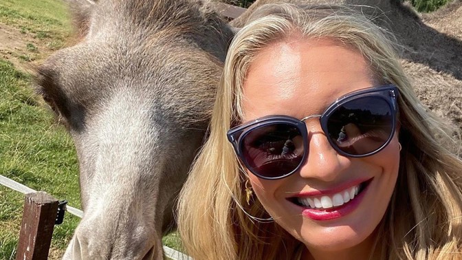 Prázdniny podle Lucie Borhyové: Moře, dokonalé tělo a k tomu pořádný řízek a korbel piva