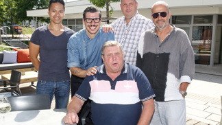 Prostřeno naruby: Vaří světový šampion v otvírání ústřic, šéf i kuchař s pikantní minulostí