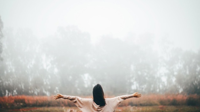 Světlana (62): Koupili jsme si na důchod malý domeček za městem, kousek od hřbitova, zdá se, že nás v domě bydlí víc