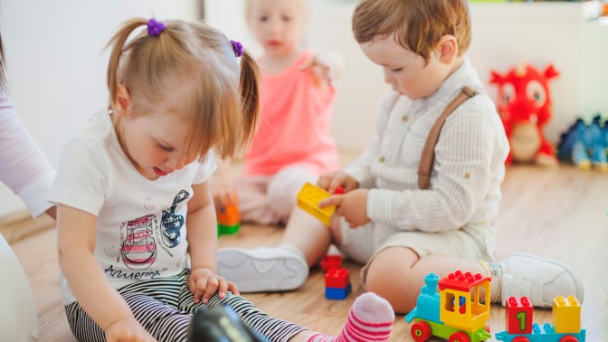 Pláče vaše dítě ve školce? Psychoterapeutka radí jednu důležitou věc
