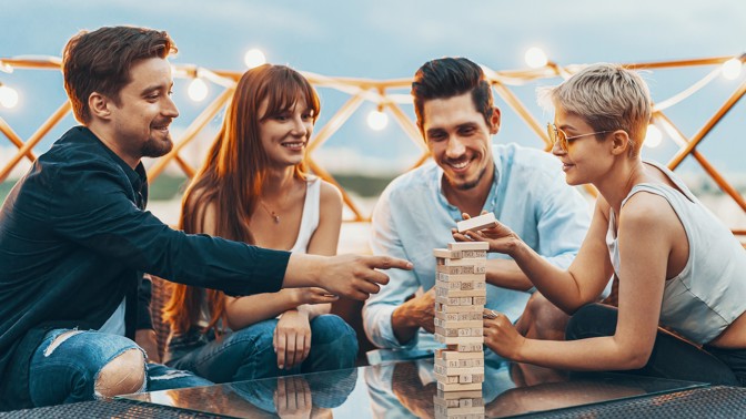 přátelé, mladí lidé