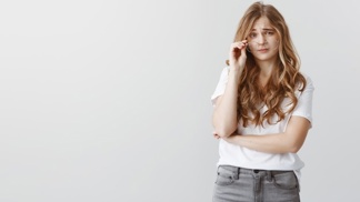 Marie (25): Na všechno, co koupím, chce manžel vidět účtenku. Mám toho dost