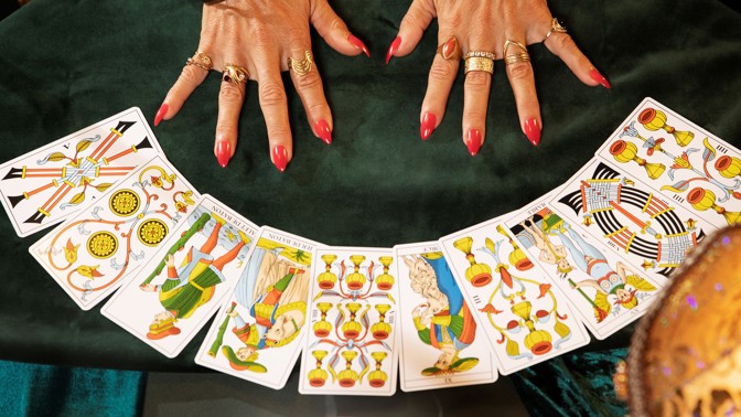 Tarotový horoskop: Osudová karta všech znamení zvěrokruhu