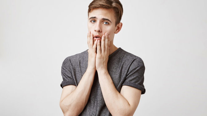 David (25): Pořádal jsem večírek, když byli rodiče pryč. Byla to hrůza a já musel z domu