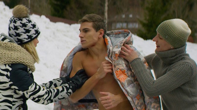 Komedie Špindl: Fešák David Gránský musel točit v mrazu a jen ve spodním prádle