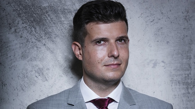 Liposukcí neshodíte přebytečná kila ani „pivní břicho“.  Chirurgové prozrazují další časté mýty a otázky ohledně liposukce