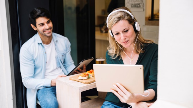 Jak oslovit protějšek mailem? Podle psychoterapeutky byste měli udělat pár zásadních věcí