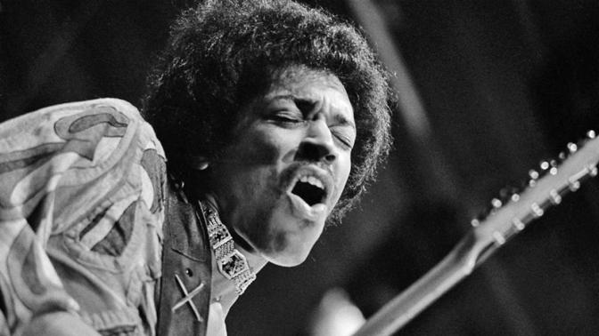 Kytarový mág Jimi Hendrix: Věčné dítě, které se stalo členem temného Klubu 27. Byla jeho smrt nehoda, nebo vysvobození?