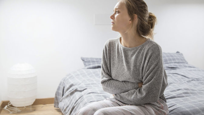 Dana (35): Exekutor nám oblepil i stůl a židle. Manžel se pak přiznal, že naše úspory prohrál