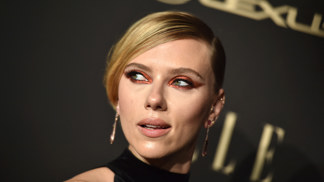 Scarlett Johansson: Nejkrásnější a nejdražší herečka světa vyměnila herce a zpěváky za komika. Jaké je její třetí manželství?