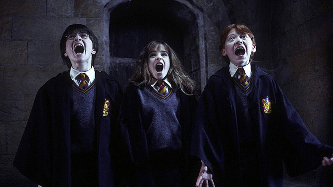 6000 jizev na čele a pozadí vzniku mozkomorů: Největší zajímavosti o filmu Harry Potter a Kámen mudrců