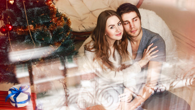 Ivo (32): Je listopad a žena už vyzdobila byt. Máme strom a pořád hrají koledy, nevydržím to