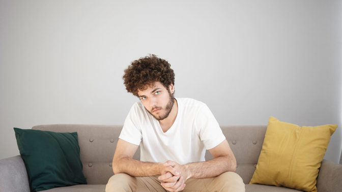 Jirka (27): Přítelkyně bývala krásná, ale v nouzovém stavu je to hrůza. Nelíbí se mi to