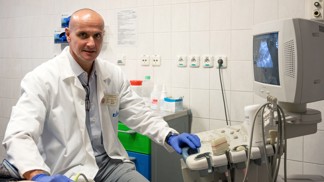 Rakovina prostaty: Dva miliony mužů v ohrožení, každý čtvrtý přijde pozdě, varuje profesor Zachoval