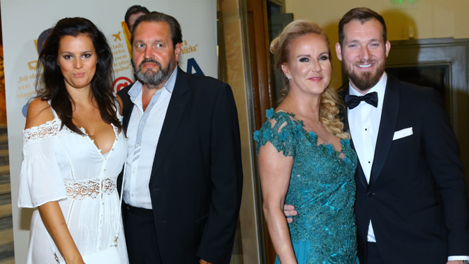 Když věk nehraje roli: Mají mezi sebou patnáct i více let a stejně se milují