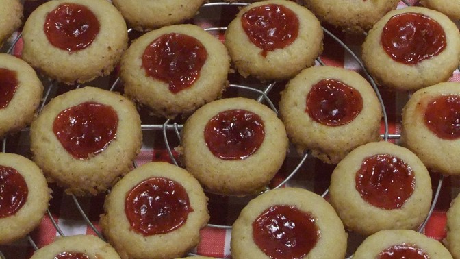 Pečené kokosové koláčky krok za krokem: Jak na nejsnadnější vánoční cukroví