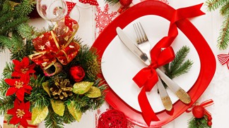 Jak prostřít nejkrásnější štědrovečerní tabuli: Letos vsaďte na přirozenost a tradice
