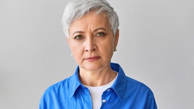 Ludmila (56): Syn si vzal za ženu učitelku češtiny. Skoro se před ní bojím mluvit