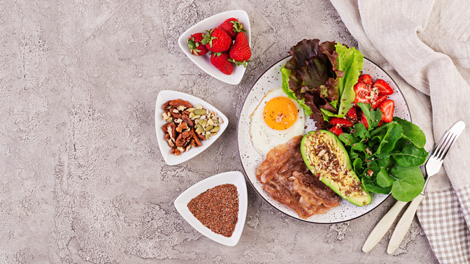 Keto dieta: Klady, zápory i jídelníček nejslavnější diety současnosti, kterou drží i celebrity