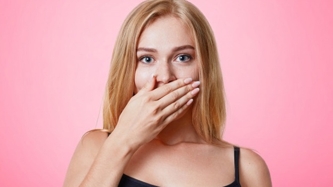 Gábina (32): Na rodinné oslavě jsem viděla něco, co se nesmí švagrová nikdy dozvědět