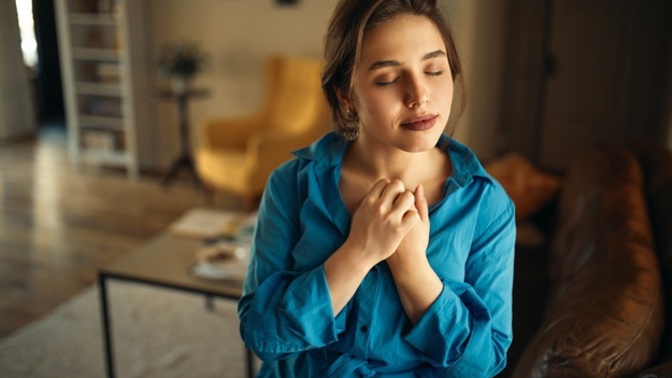 Romana (36): Zoufalé volání mého zemřelého otce mě děsilo. Nakonec jsem našla způsob, jak jeho duši dopřát klid