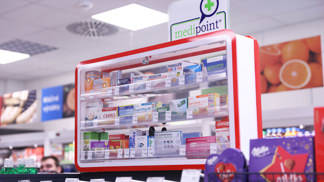 Nový trend: Léky na bolest hlavy či chřipku seženete i samoobsluze