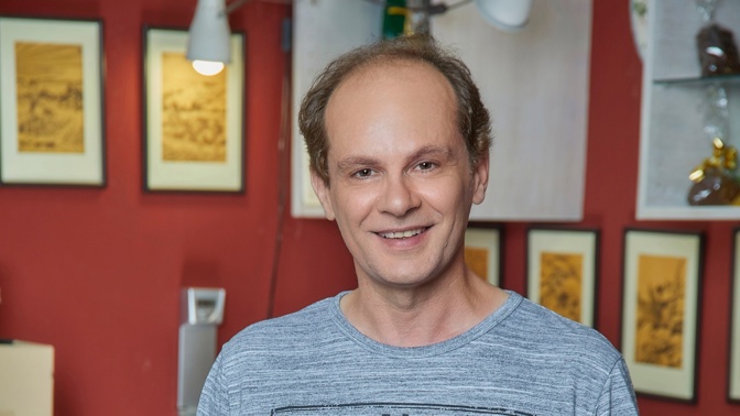 Bedřich Liška se v seriálu objevuje už od počátku a jeho postava tak zažila mnoho zvratů, lepších i horších časů. Teď je právě docela na dně. Jak bude jeho příběh pokračovat? 