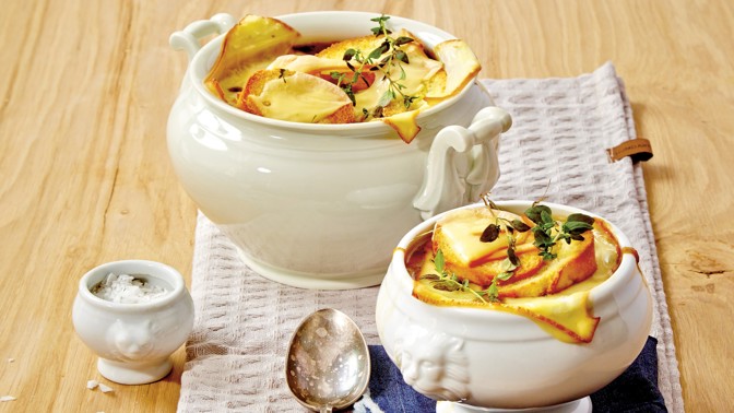 Jak na dokonalou cibulačku: Typickou chuť jí dodáte jednou důležitou přísadou