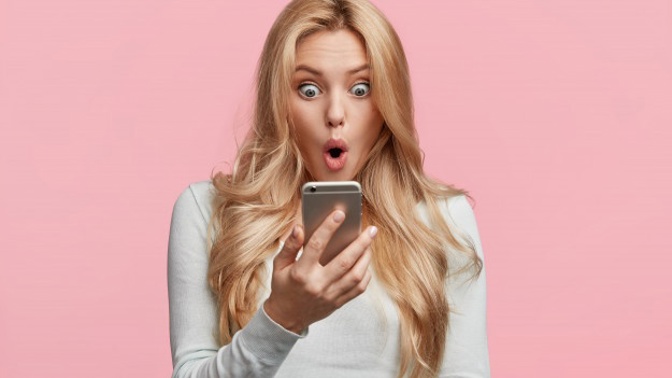 Dana (38): Díky rozbitému telefonu jsem si uvědomila, co dělám ve vztahu špatně