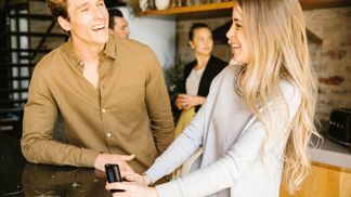 Chcete, aby vaše drahá polovička přestala s kouřením? Darujte ji netradiční dárek k Valentýnu, který oba velmi oceníte!