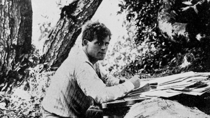 Jack London miloval volnost a přírodu. Proto také rád pracoval venku
