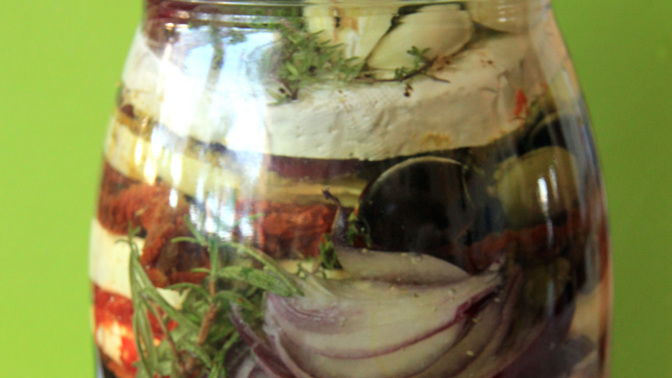 Nakládaný hermelín: Jak dlouho vydrží a jak ho správně skladovat? Tyto zásady je třeba dodržovat