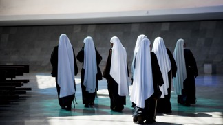 Záhadný případ posedlých jeptišek: Sám ďábel je prý přinutil štěkat a mňoukat