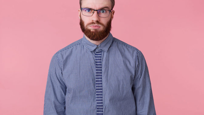 Radek (36): Manželka nalila mému šéfovi mateřské mléko do kávy. Jeho reakce mě pobouřila