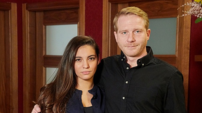 Jana se zamilovala do úspěšného a slavného herce Saši Becka. V čem je háček? 