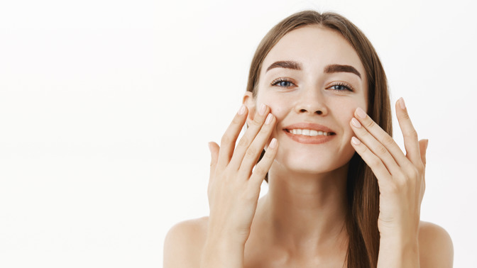 Jak rozzářit suchou a citlivou pleť? Máme pro vás tipy doslova za pár korun