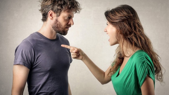 Marek (25): Přítelkyně odhalila moje tajemství. Teď se za mě stydí, prý jsem méněcenný