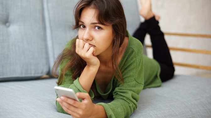 Lucka (29): Omylem jsem si přečetla zprávy, které psal přítel bývalce. Jedna mě opravdu šokovala