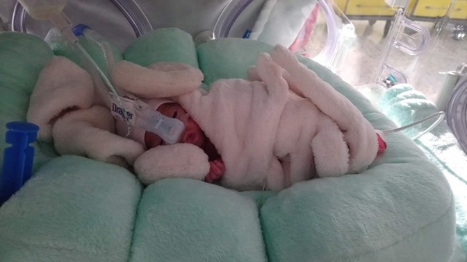 Předčasně narozená miminka: Nerušený spánek je klíčovým faktorem pro jejich vývoj