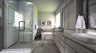 Jak odstranit vodní kámen ze skla: Vyčistit sprchový kout pomohou i tyhle obyčejné suroviny