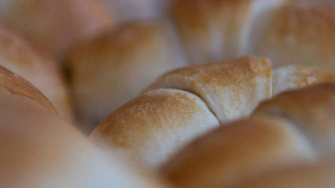 Jak upéct nejlepší domácí rohlíky, když se vám nechce do obchodu. Na tohle si dejte pozor