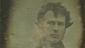 Tohle je nejstarší selfie na světě: Pochází z roku 1839, název ale vymyslel až o moc později opilý Australan