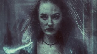 Šílená chůva Christine Falling: Nejdřív vyhazovala z okna kočky, pak začala vraždit děti