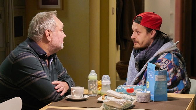 Lumír a Mário mají teď satrosti, o kterých se jim před pár měsíci vůbec nezdálo. Jak zvládají péči o svoje děti? 