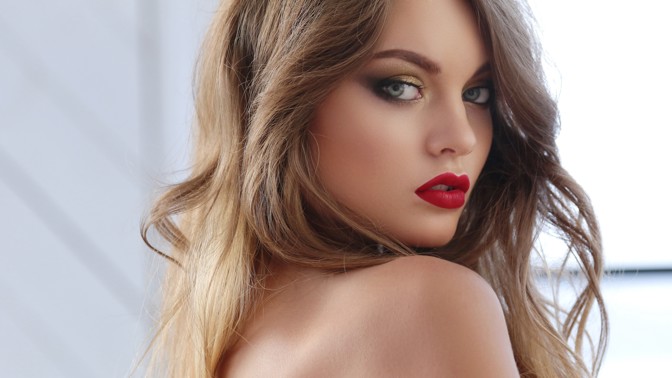 Velký horoskop chování během menstruace: Kdo luxuje ledničku a kdo se radši zavírá doma?