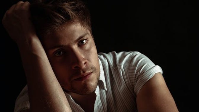 Čestmír (24): V posteli mě stíhalo jedno fiasko za druhým. Až po letech jsem odhalil příčinu