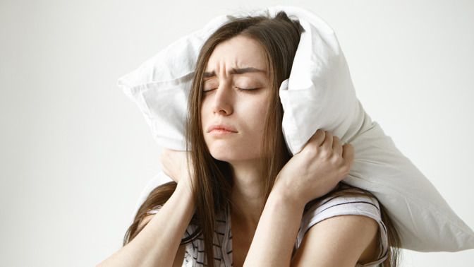 Změna času: V noci na neděli bude ve dvě ráno o hodinu víc. Co to s námi dělá?