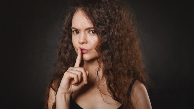 Monika (39): Měla jsem manžela za svatouška. Pak jsem zjistila, co dělá ve své pracovně