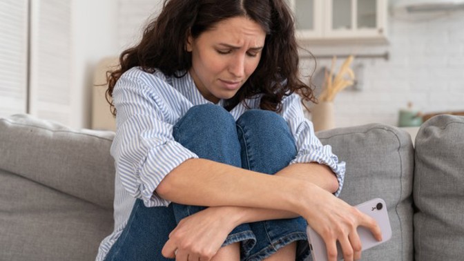 Natálie (44): Dort, který jsem upekla na zakázku, odhalil nevěru mého manžela