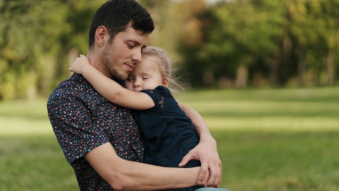 PORADNA: Bývalka se chce vrátit do života naší dcery. Podle psycholožky existuje jediné správné řešení